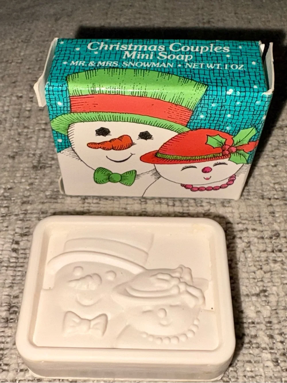 Vintage Avon Christmas Elves at Play, SOUNDS, COUPLES, COUNTRY, Soap Lot 7 Piece